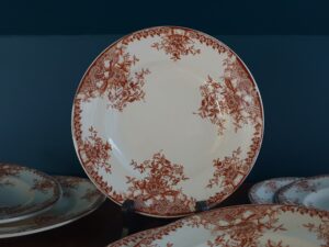 Assiettes anciennes Longwy Marly