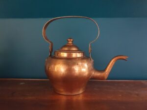Bouilloire ancienne en cuivre