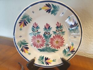 Assiette ancienne Henriot Quimper