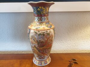 Vase chinois polychrome