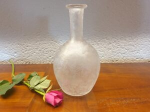 Carafe en verre pressé moulé