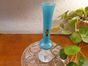 Vase soliflore en opaline Italienne
